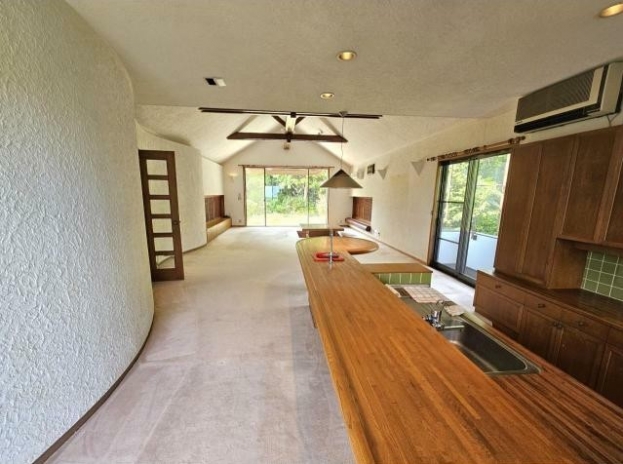 伊豆高原 イトーピア一碧湖畔別荘地